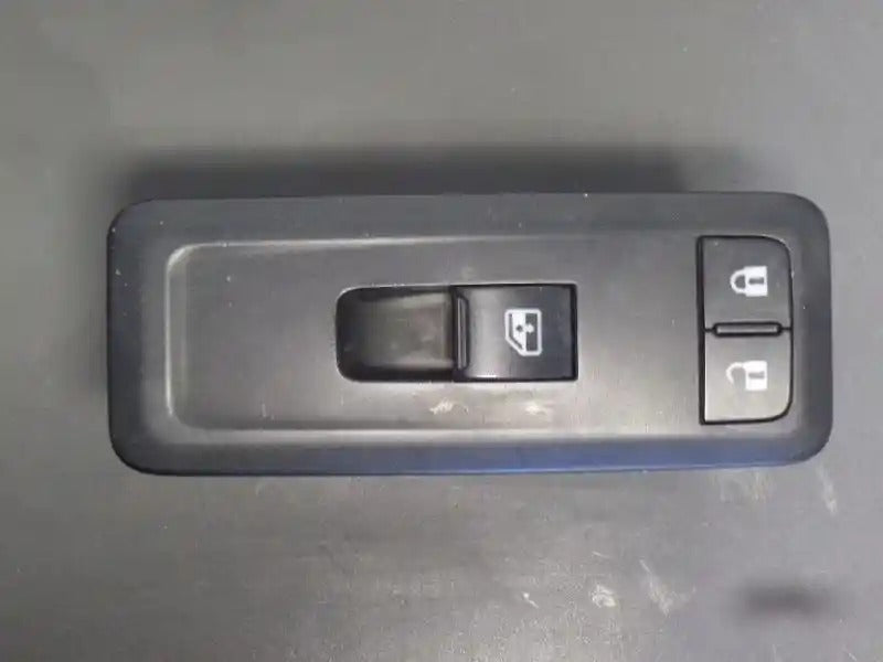 International LT625 4061968C3 Door / Power Window Switch