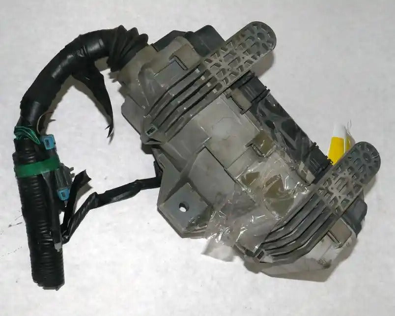 Isuzu ISUZU 8980307630 Fuse Box / Power Distribution Panel