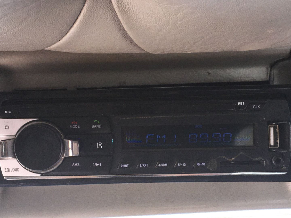 Western Star KY20170400115 radio from 2013 Western Star 4900 FA, used