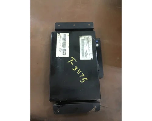 Freightliner 12212840 sirius satellite radio receiver from 2006 Freightliner Columbia, used - view 5 of 5