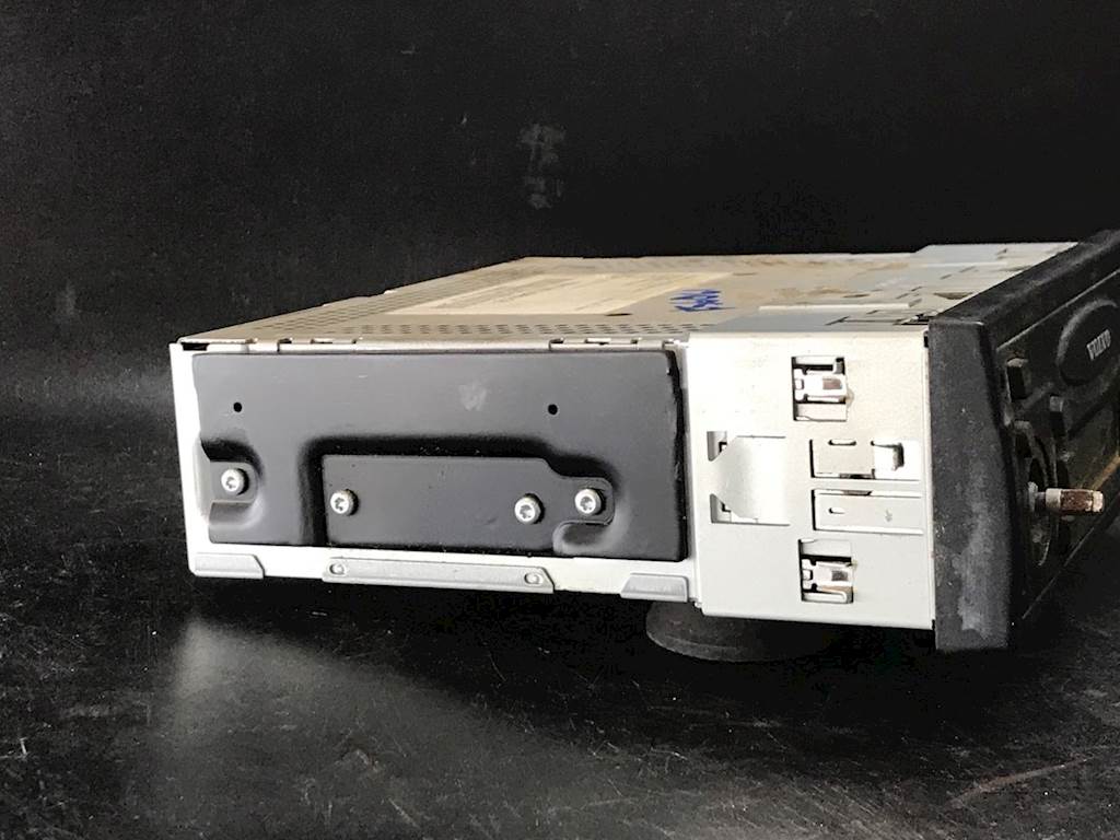 Used Volvo 20469238 AM/FM radio, photo 3