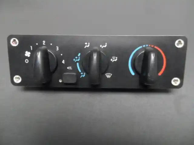 Freightliner A22-57054-004 climate control module from 2007 Freightliner M-2, used