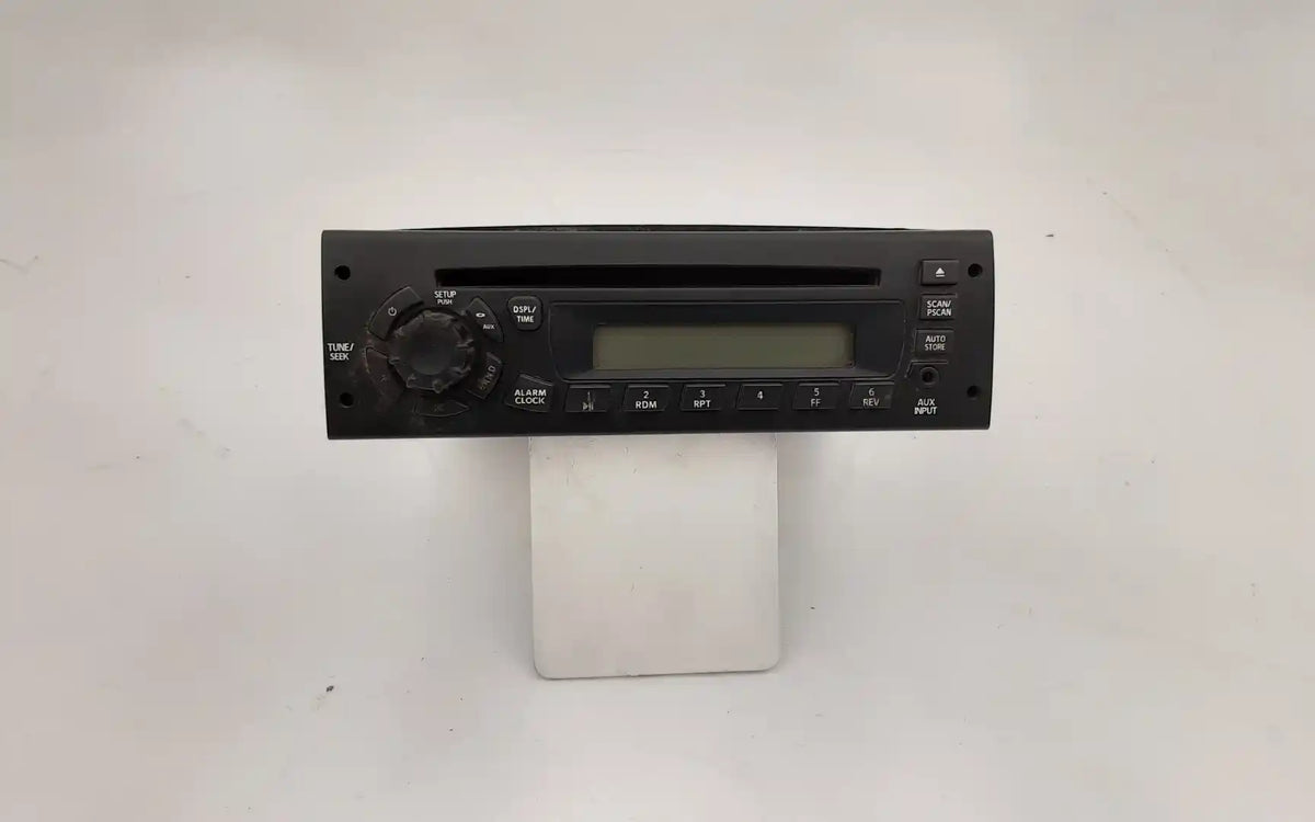 International 28327745 radio from 2013 International Durastar 4300, used