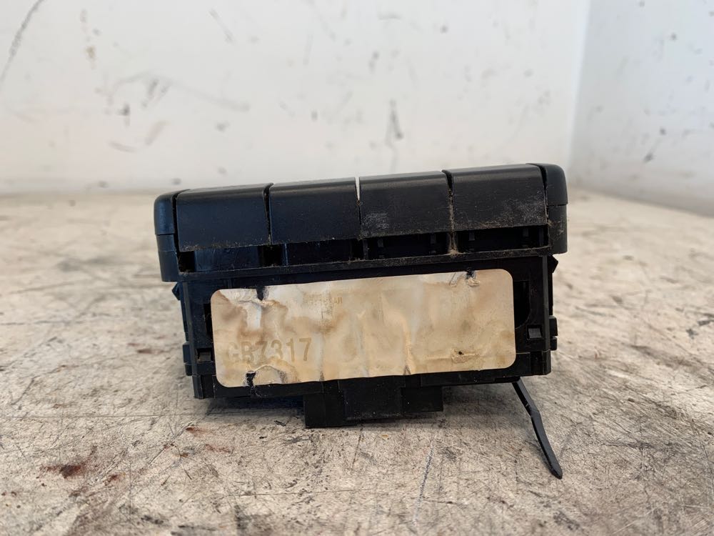 Freightliner 0660973000 switch panel from 2015 Freightliner Cascadia, used - view 6 of 6