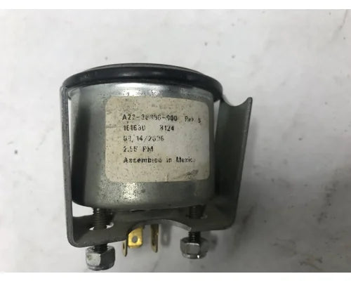 Freightliner A22-38896-000 front drive axle temperature gauge from 2007 Freightliner Columbia 120, used - view 2 of 2