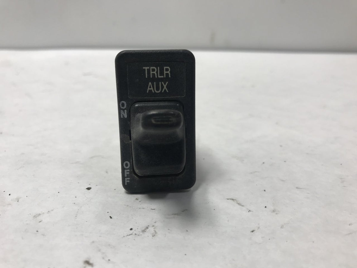 International 2007310C1 trailer hookup/auxiliary switch product view