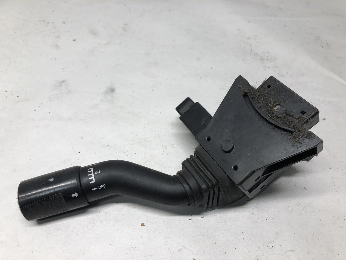 International 2587009C91 turn signal / column switch from 2007 International 4200, used