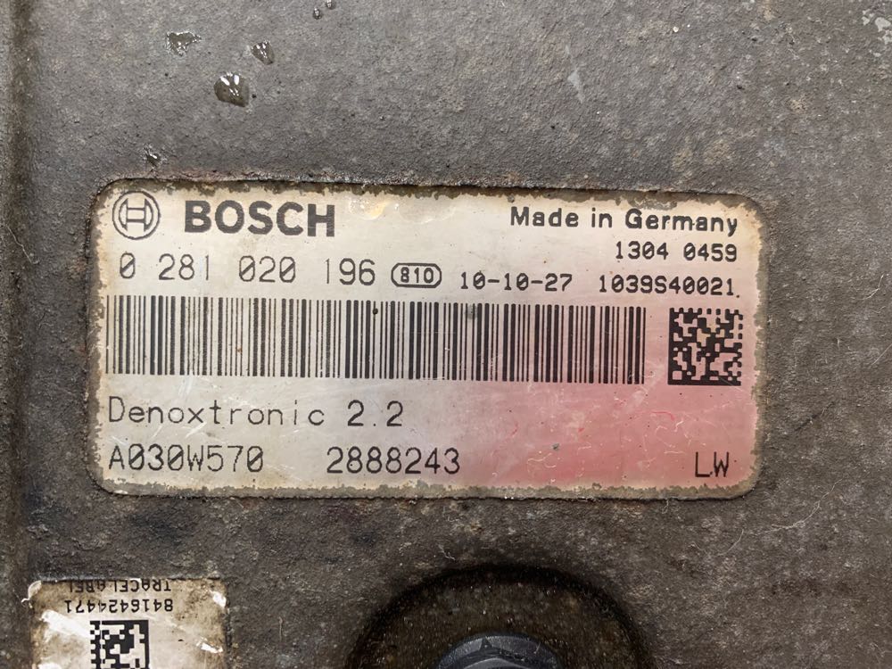 Kenworth 0281020225 aftertreatment control module from 2011 Kenworth T660, used - view 4 of 4