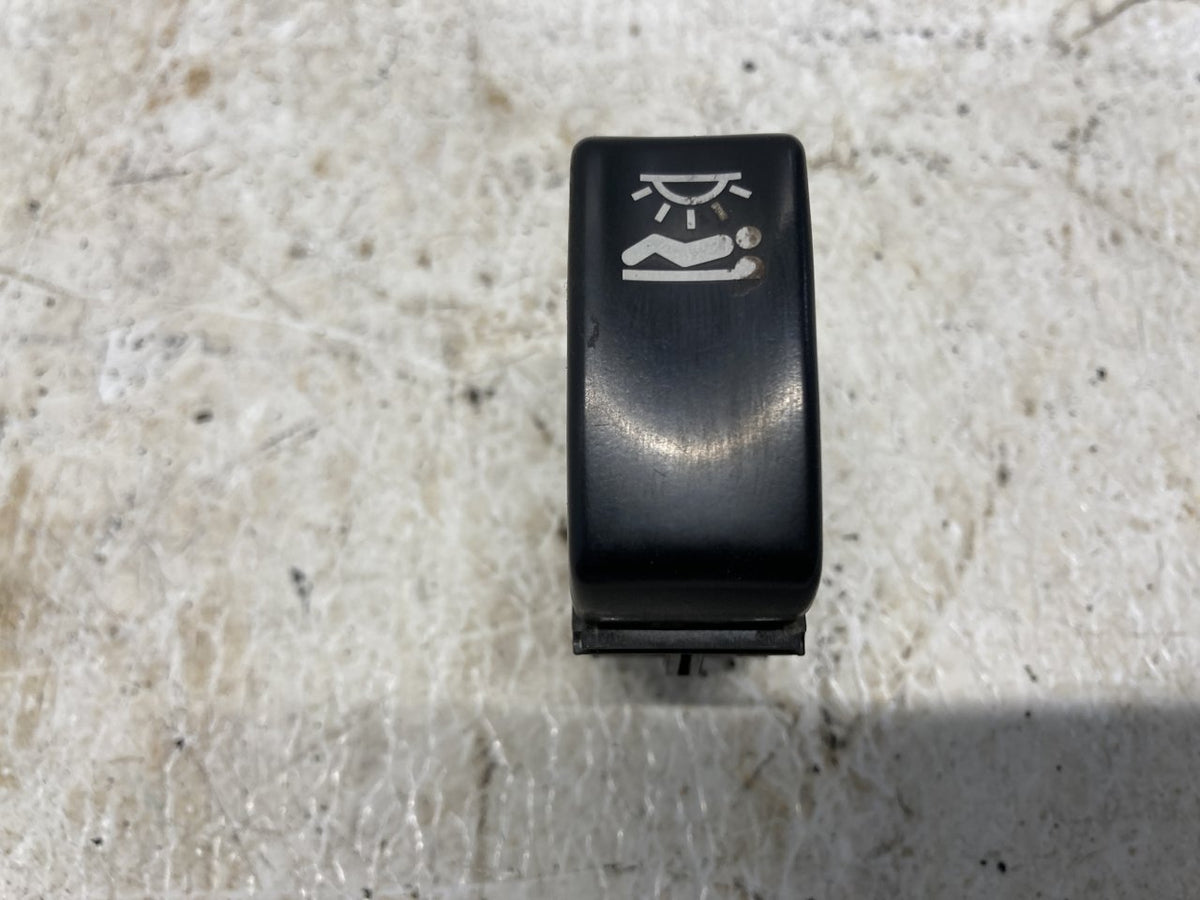 Kenworth P27-1040-19 sleeper light switch product view