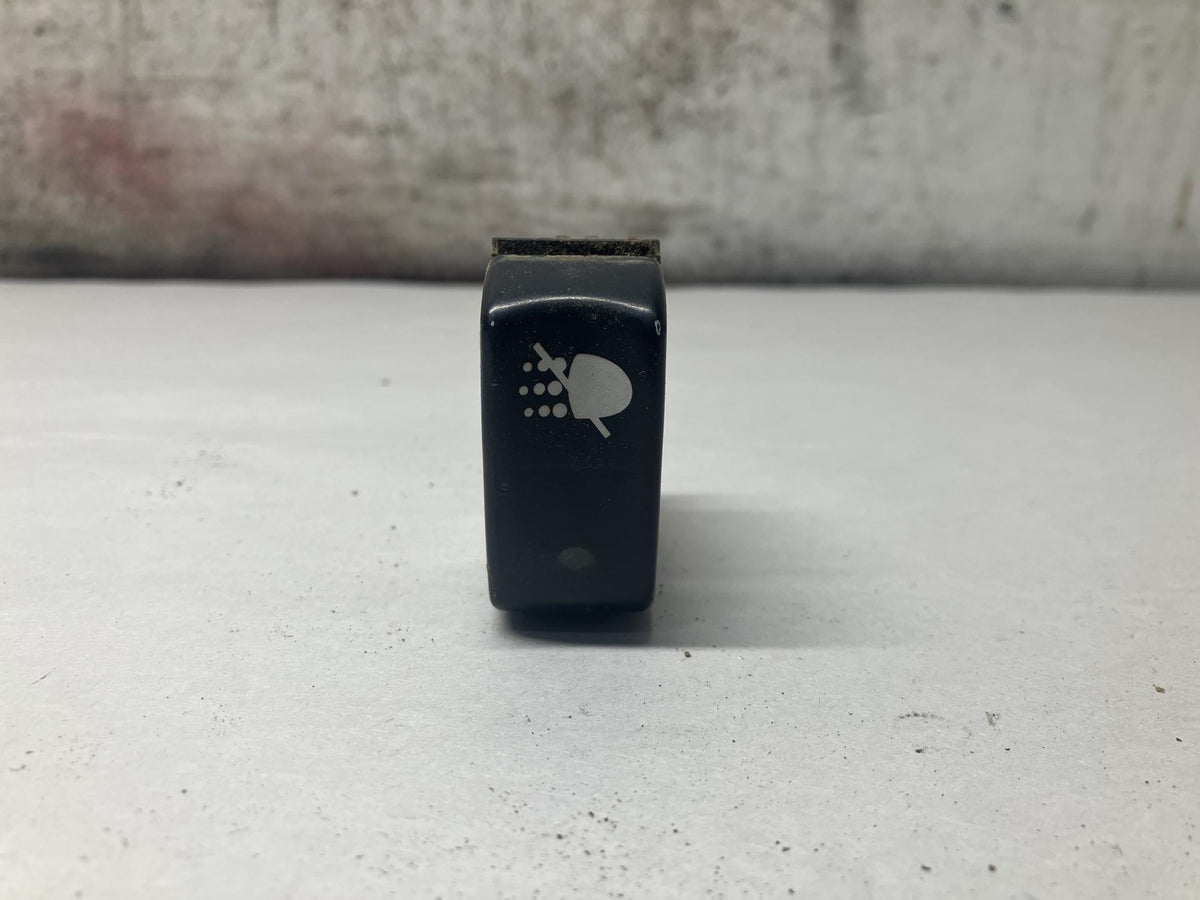 Kenworth P27-1040-50 fog light switch product view