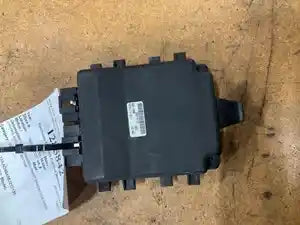 Kenworth Q21-1048 door control module from 2008 Kenworth, used