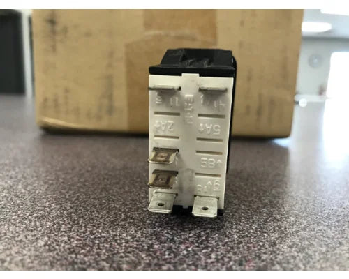 Peterbilt 16-09122-3J8EEF1A11 floor board light switch from 2012 Peterbilt 587, used - view 3 of 3