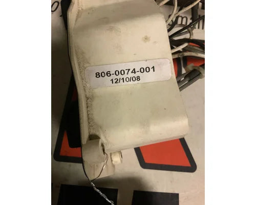 Peterbilt 806-0074-001 bunk (sleeper) temperature control panel from 2010 Peterbilt 386, used