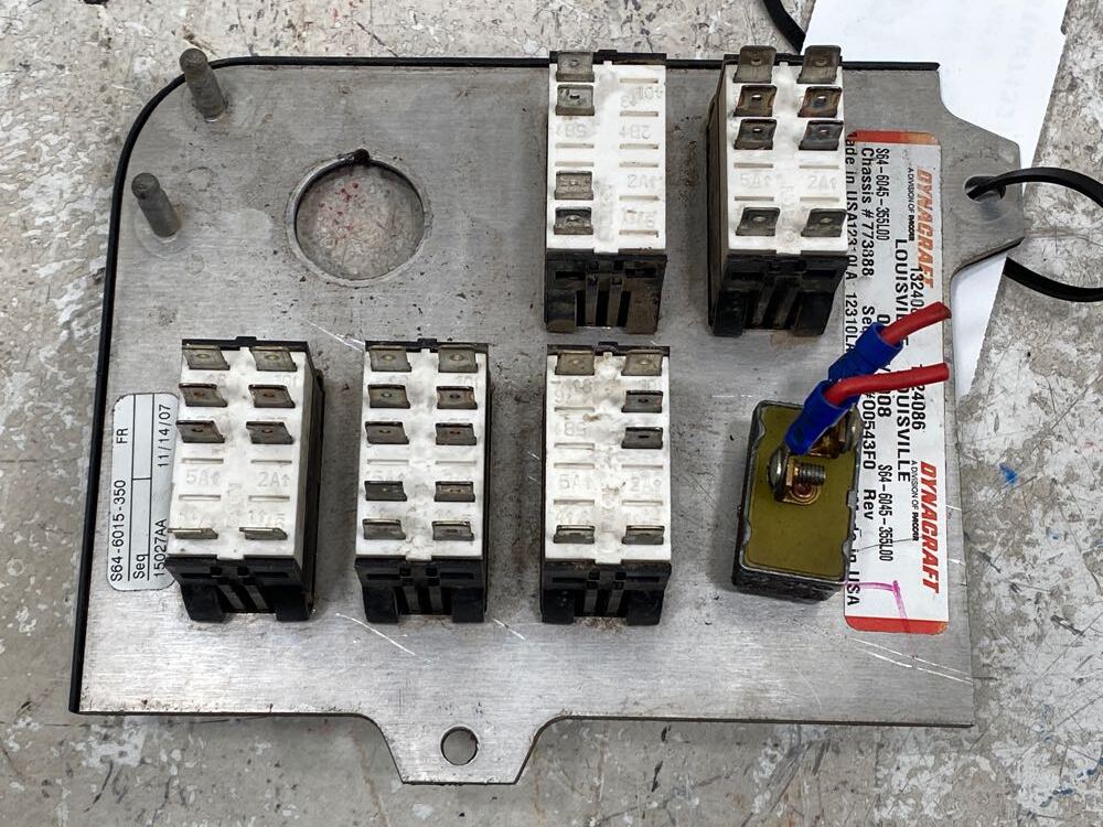 Peterbilt S646015350 switch panel from 2009 Peterbilt 365, used - view 5 of 5