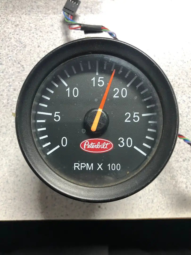 Peterbilt 17-05067-001 tachometer from 2004 Peterbilt 387, used
