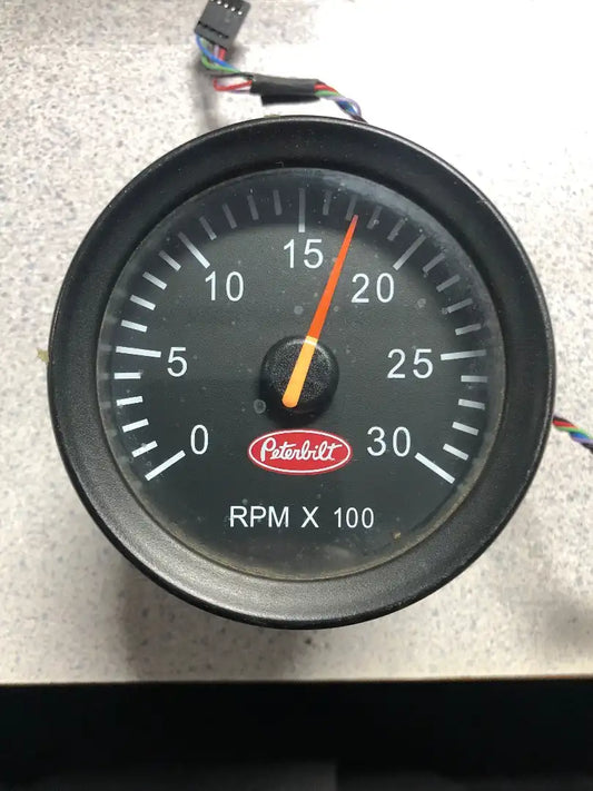 Peterbilt 17-05067-001 tachometer from 2004 Peterbilt 387, used