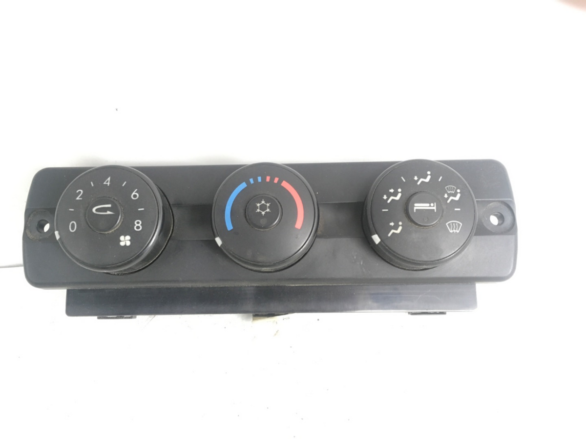 Freightliner A22-60645-500 climate control panel from 2010 Freightliner Cascadia 125, used