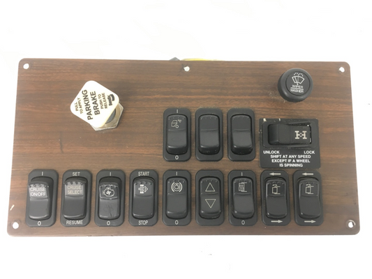 Peterbilt S64-6018-00051 dash switch panel from 2014 Peterbilt 320, used