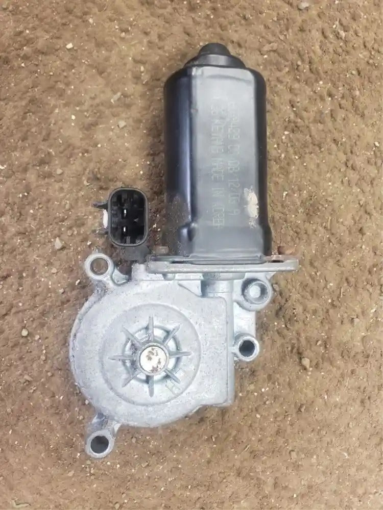 International 4300 Power Window Motor