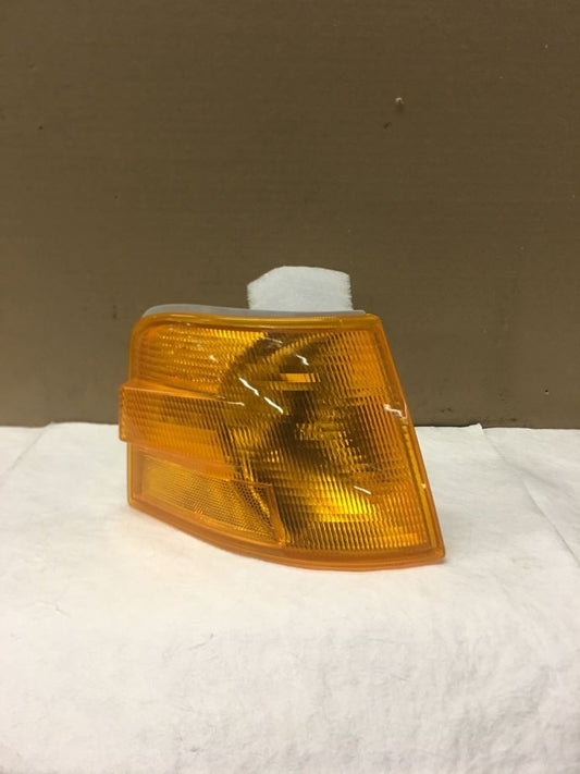 Volvo VNL Marker Lamp