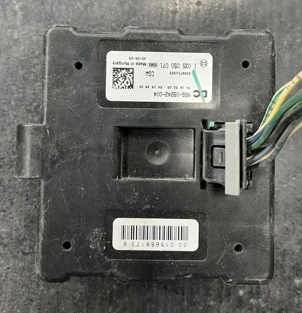 Freightliner Cascadia A66-09242-004 Dash Control Module