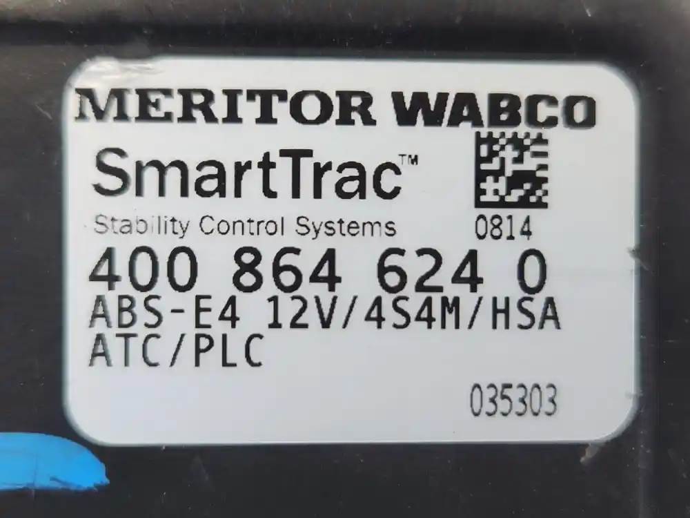 Freightliner 446-003-752-0 ABS control module from 2014 Freightliner Cascadia 125, used - view 4 of 4