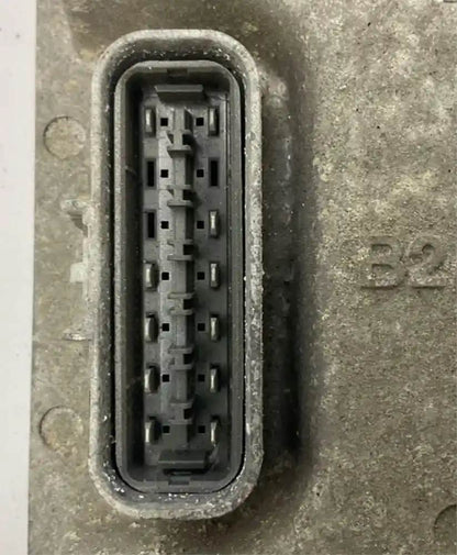 Freightliner 06-49824-004 bulkhead / cab control module (BHM) from 2009 Freightliner M2 106, used - view 4 of 5