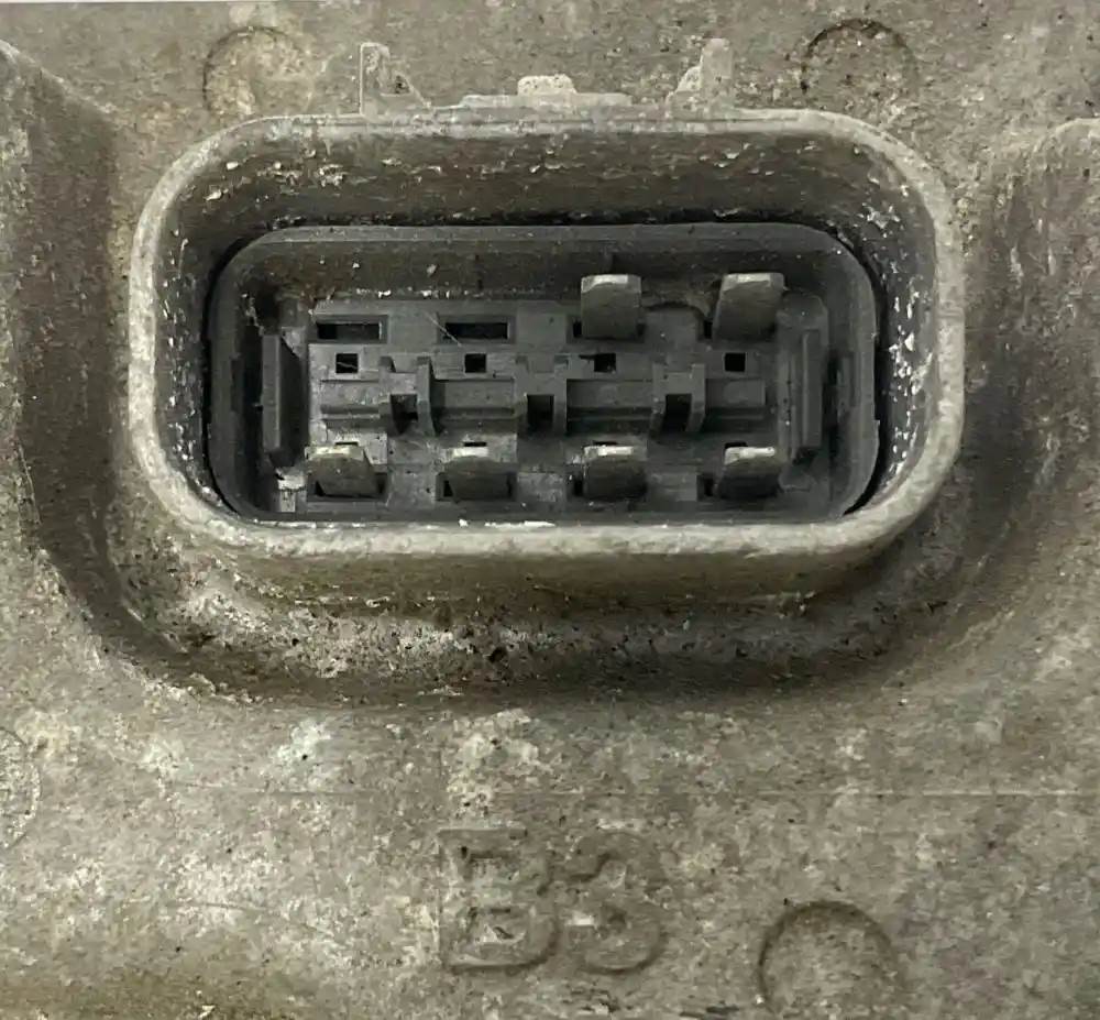 Freightliner 06-49824-004 bulkhead / cab control module (BHM) from 2009 Freightliner M2 106, used - view 5 of 5