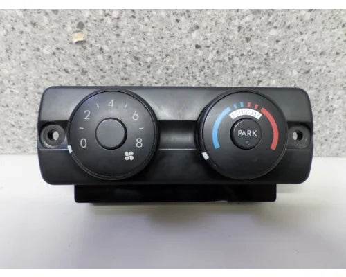 Used Freightliner A22-64737-001 sleeper temperature control panel, photo 1