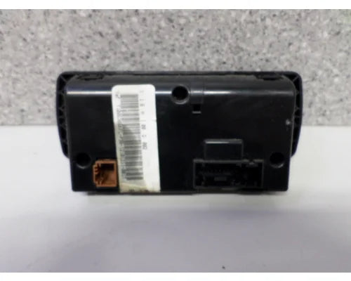Used Freightliner A22-64737-001 sleeper temperature control panel, photo 2