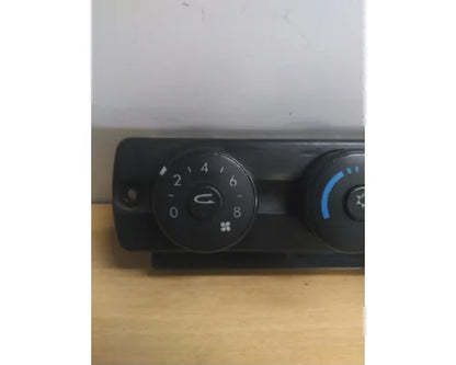 Used Freightliner A22-60645-501 HVAC temperature control panel, photo 3