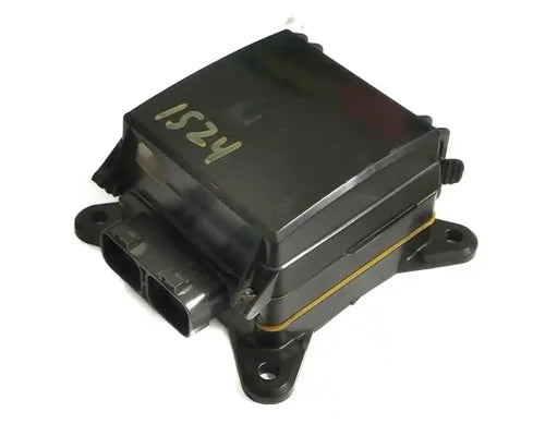 Freightliner A06-66807-001 trailer power distribution module from 2013 Freightliner Cascadia, used - view 2 of 8