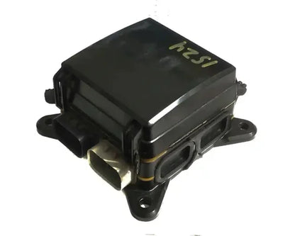 Freightliner A06-66807-001 trailer power distribution module from 2013 Freightliner Cascadia, used - view 4 of 8