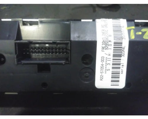 Used Freightliner A22-57054-003 heater & A/C control panel, photo 2