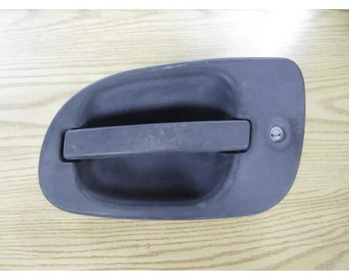 Freightliner A18-47729-001 exterior door handle (RH) from 2004 Freightliner M2 112, used