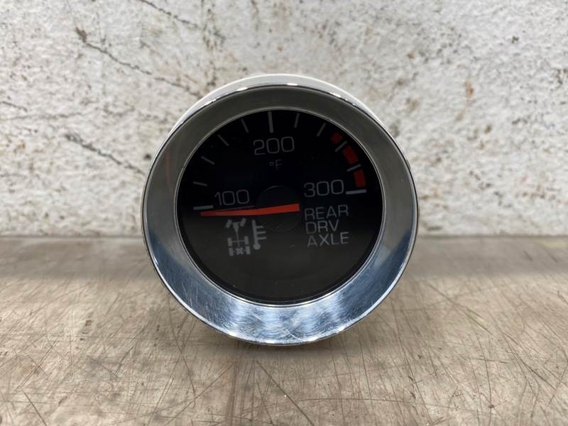 Kenworth Q431111120 rear drive axle temp gauge from 2013 Kenworth T660, used - view 2 of 7