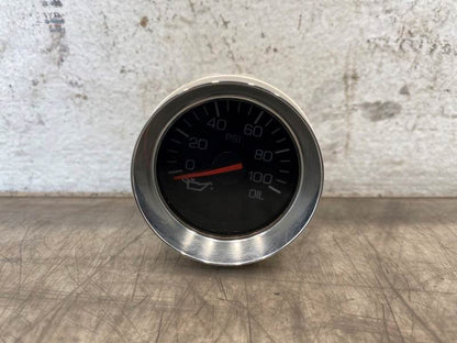 Kenworth Q431092104C oil pressure gauge from 2007 Kenworth T800, used - view 2 of 7