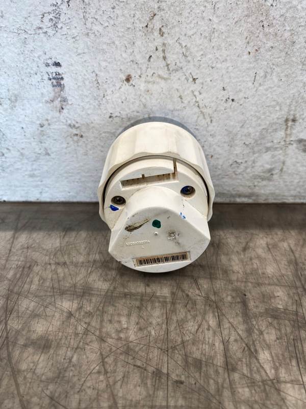 Kenworth Q431092104C oil pressure gauge from 2007 Kenworth T800, used - view 6 of 7