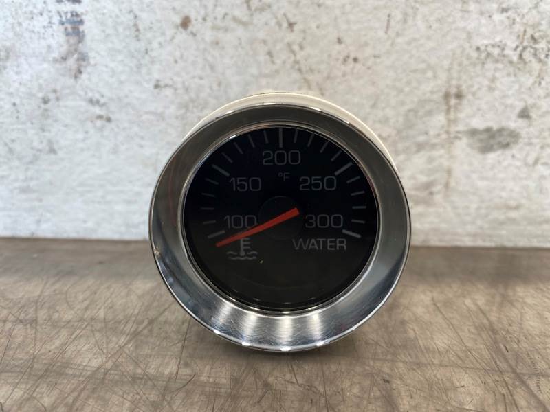 Kenworth Q431092105C water temperature gauge from 2007 Kenworth T800, used - view 2 of 7