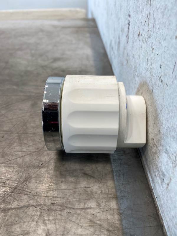 Kenworth Q431092105C water temperature gauge from 2007 Kenworth T800, used - view 3 of 7