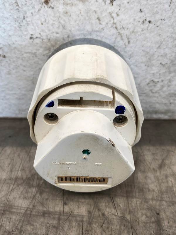 Kenworth Q431092105C water temperature gauge from 2007 Kenworth T800, used - view 6 of 7