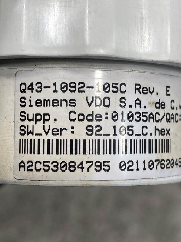 Kenworth Q431092105C water temperature gauge from 2007 Kenworth T800, used - view 7 of 7