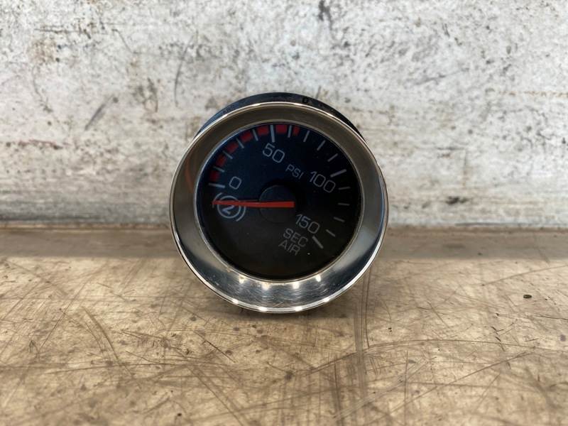 Kenworth Q431144102 secondary air gauge from 2013 Kenworth T800, used - view 2 of 7