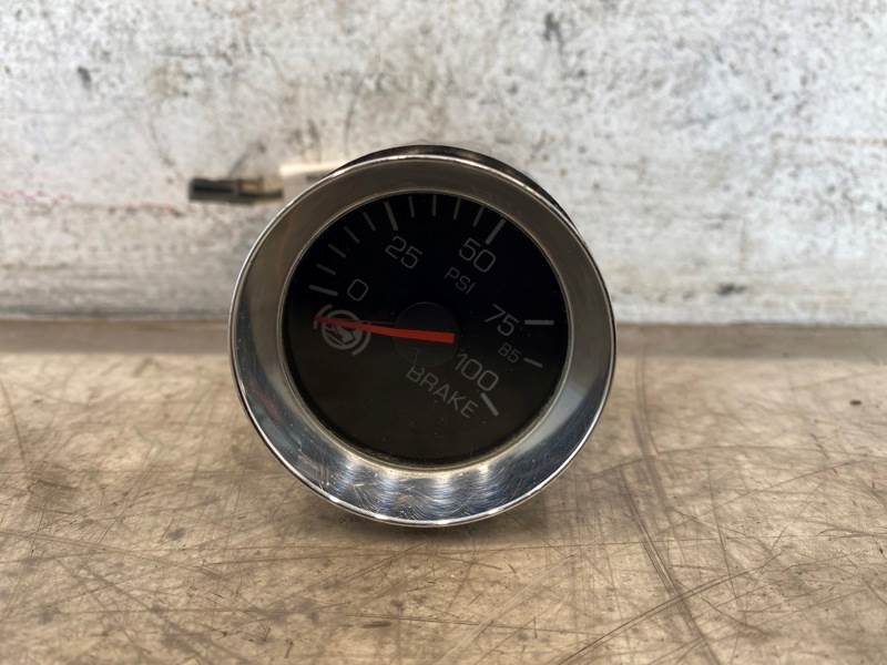 Kenworth Q431144103 brake PSI gauge from 2013 Kenworth T800, used