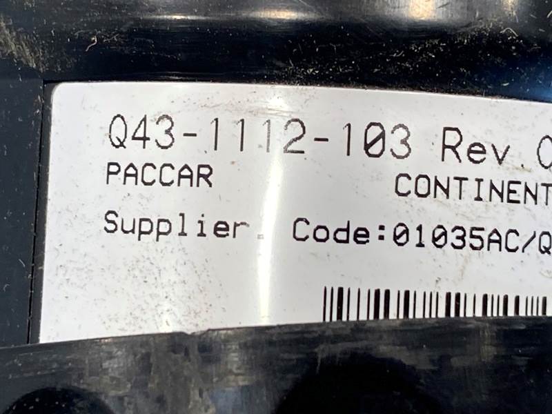 Kenworth Q431112103 suspension load gauge from 2013 Kenworth T800, used - view 3 of 3