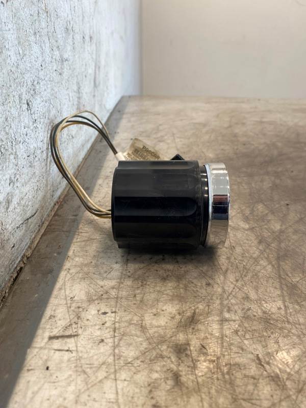 Kenworth Q431144306 air filter gauge from 2013 Kenworth T800, used