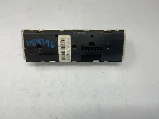 Used Freightliner A22-57054-007 heater & A/C control panel, photo 1