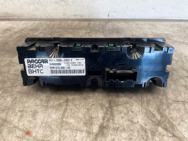Used Kenworth F2110282231F dash climate control panel, photo 6