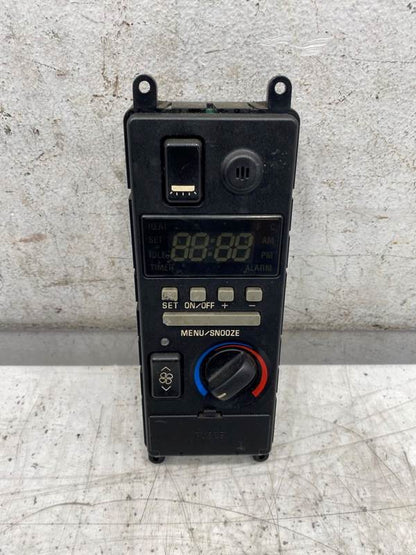 Used Volvo 20484504 sleeper climate control panel, photo 2