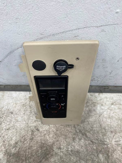 Volvo 21687259 sleeper climate control from 2012 Volvo VNM, used - view 5 of 7